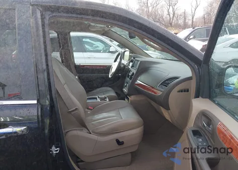 2016 Chrysler Town & Country Touring-L from USA, damaged, VIN 2C4RC1CG3GR232668